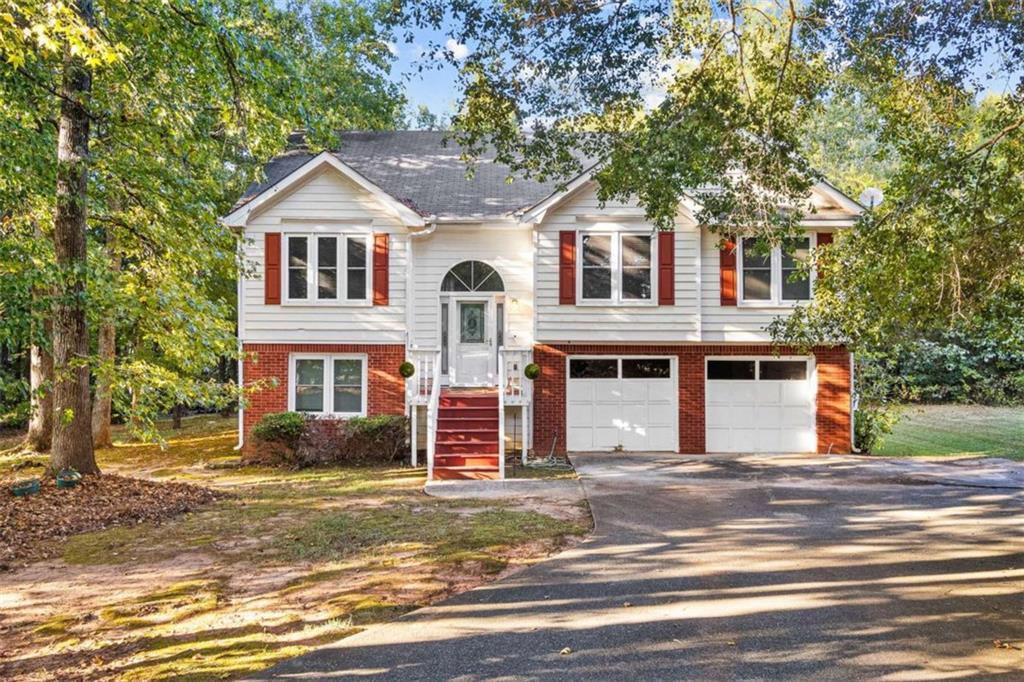 215 Somerset Dr., Covington, GA 30016