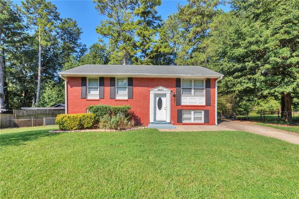 6671 Pelican Ct., Riverdale, GA 30274