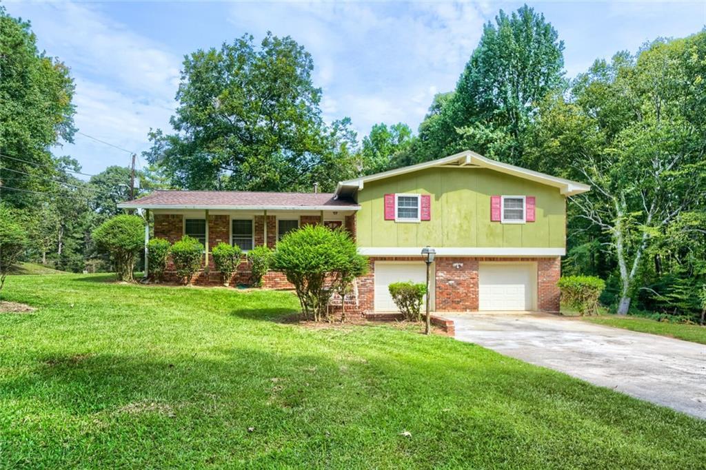 3435 Spring Valley Blvd., College Park, GA 30349