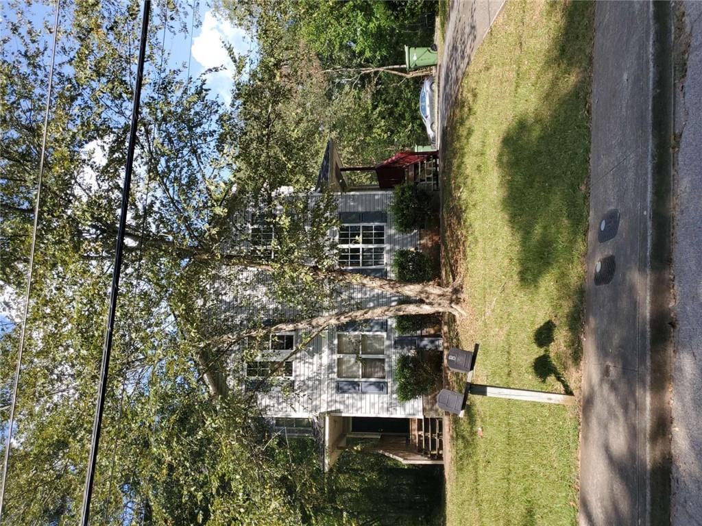 1975 Hollywood Dr., Atlanta, GA 30318