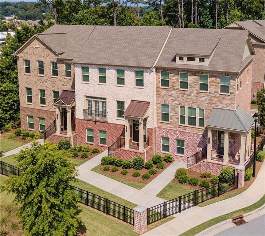 352 Provenance Dr., Sandy Springs, GA 30328