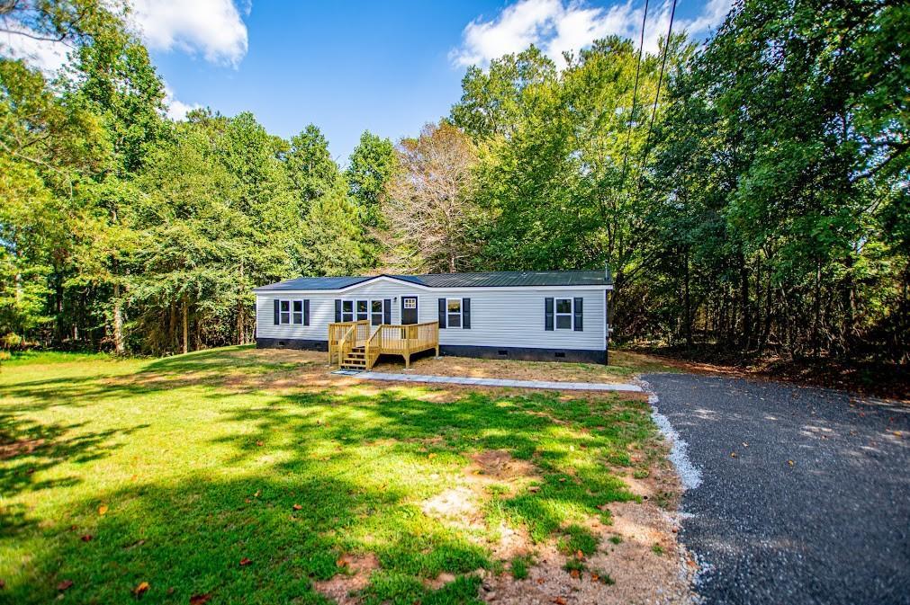 61 Crest Rd., Carrollton, GA 30116