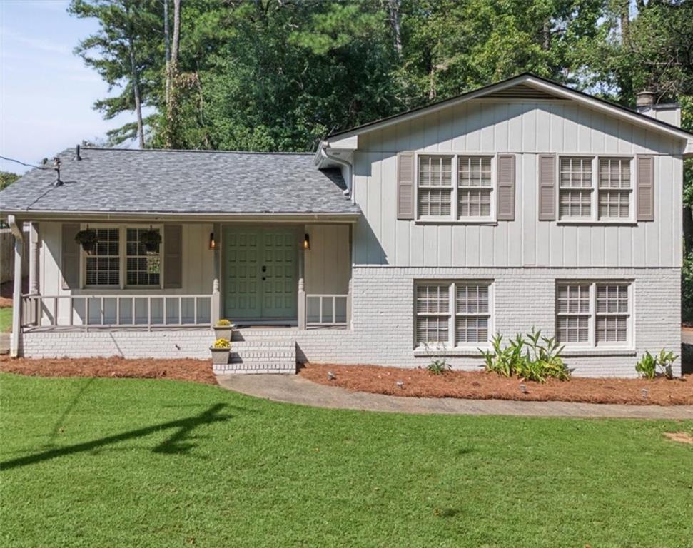 3167 Mountain Creek Ln., Roswell, GA 30075