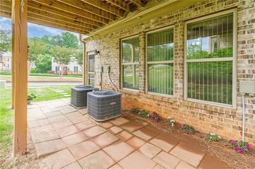 284 Autry Mill Ln., Suwanee, GA 30024