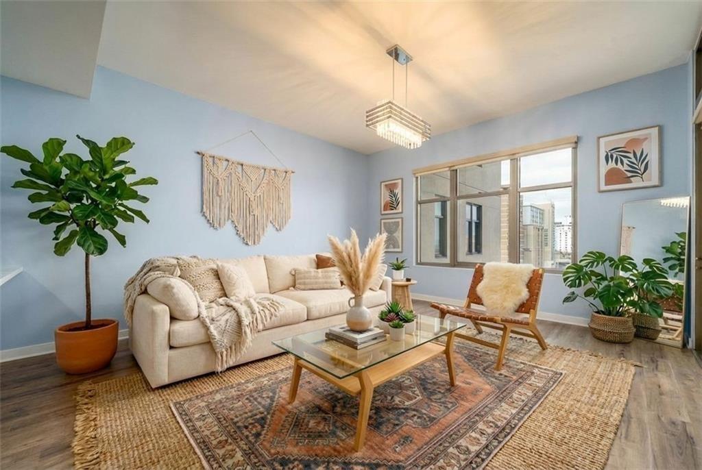 565 Peachtree St. #1207, Atlanta, GA 30308