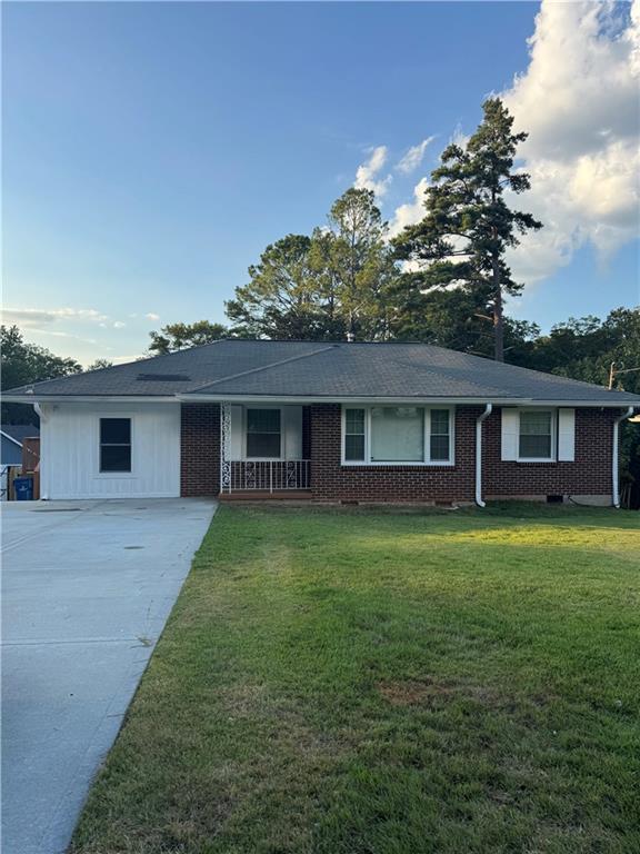3067 Barksdale Cir., East Point, GA 30344