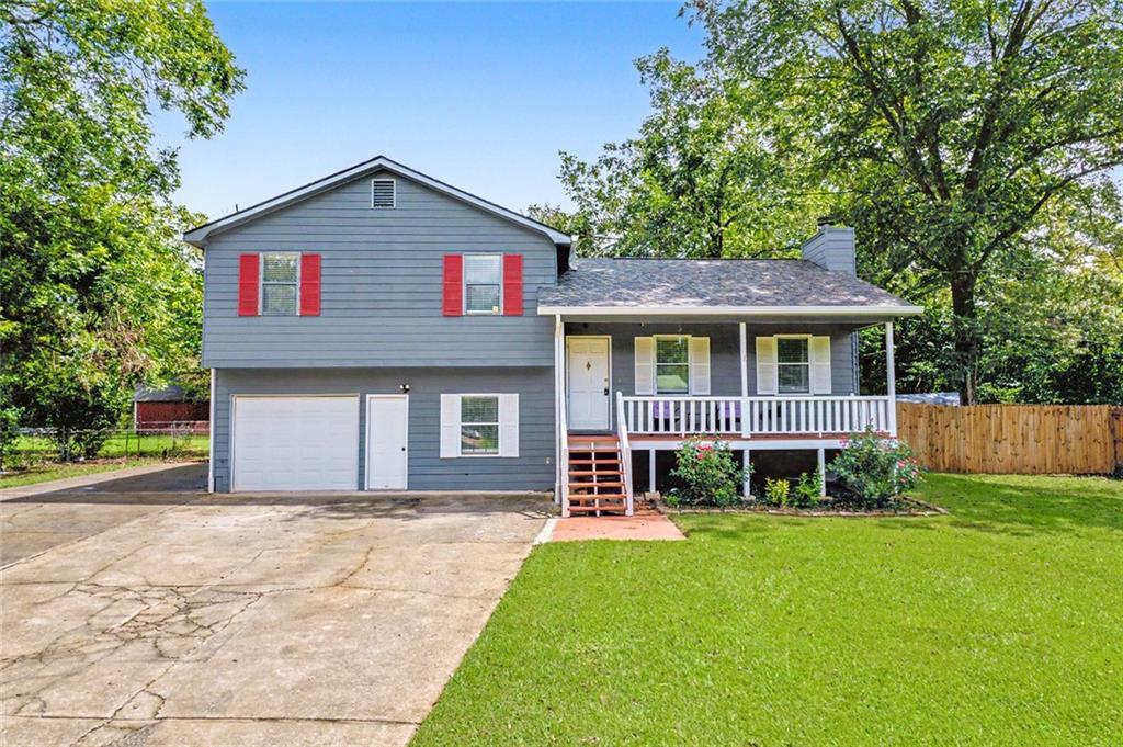 120 Lost Meadows Dr., Dallas, GA 30157