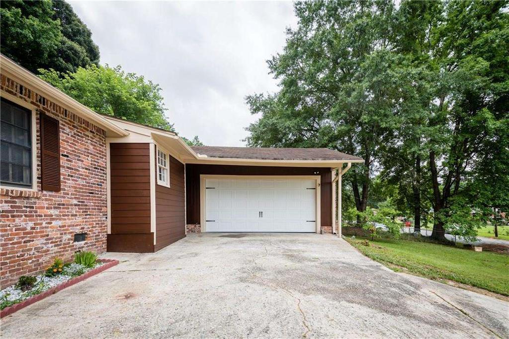 4224 Cottage Ln., Conley, GA 30288