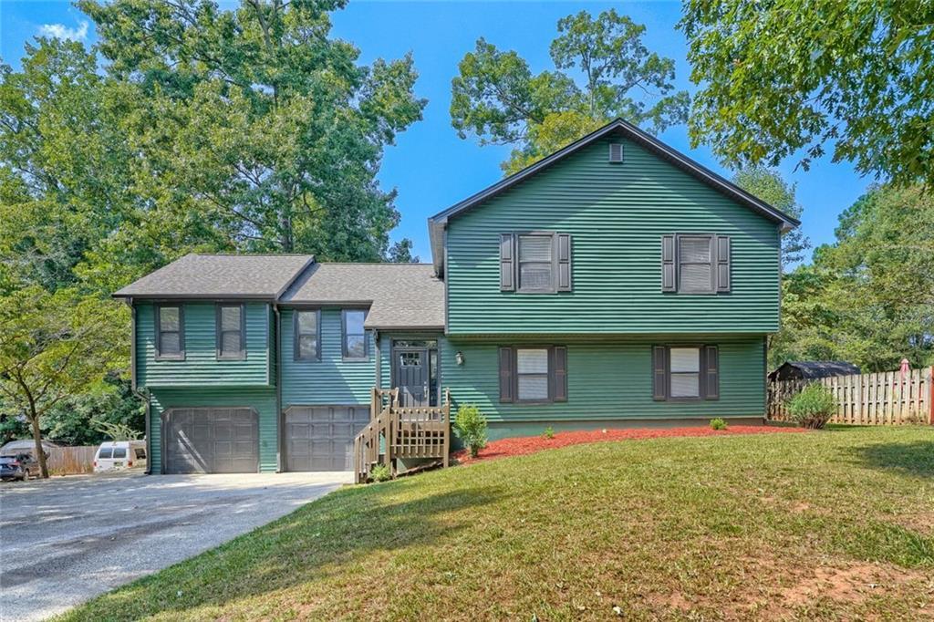 972 Tyrell Dr., Austell, GA 30106