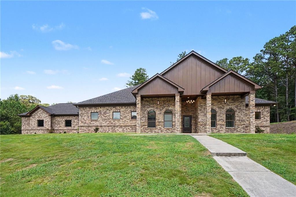 1470 Anderson Valley Dr., Snellville, GA 30039