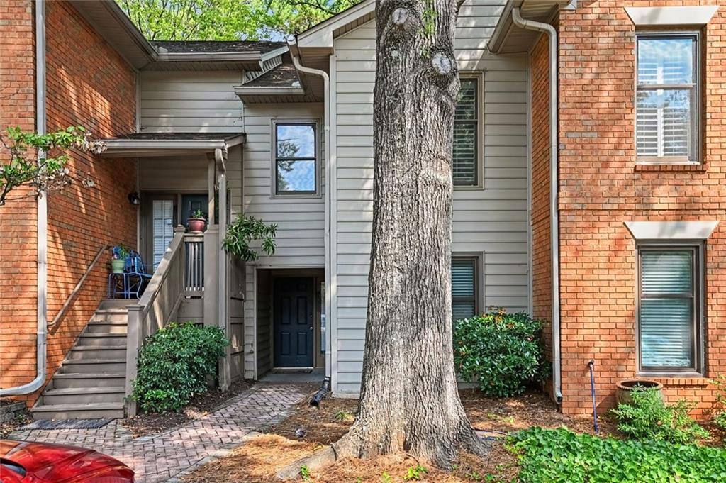 105 Garden Ct., Atlanta, GA 30328