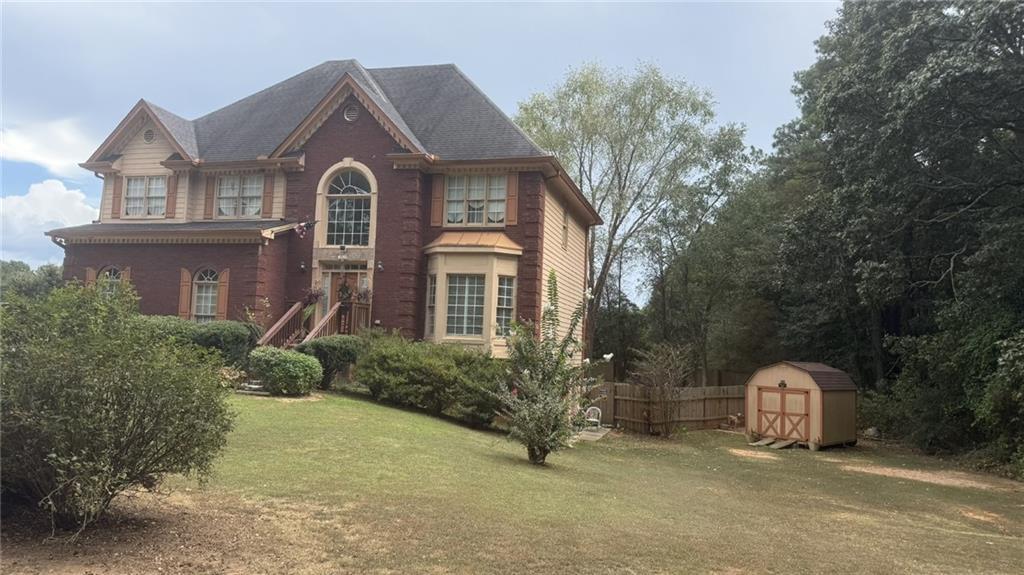 605 Ozora Rd., Loganville, GA 30052