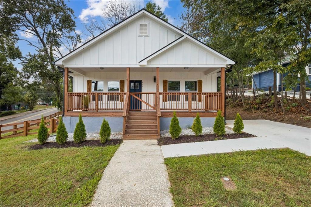 629 Elmwood St., Canton, GA 30114