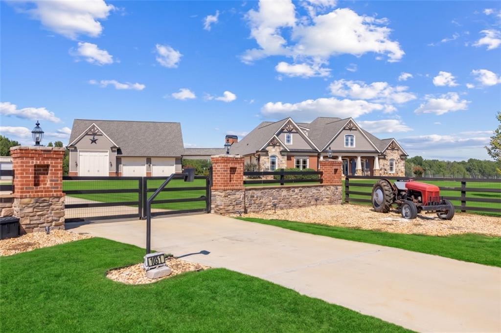 1051 Gresham Rd., Good Hope, GA 30641