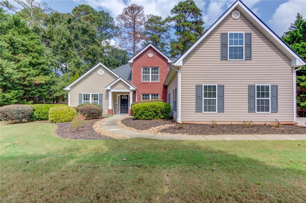 775 Winding Grove Ln., Loganville, GA 30052