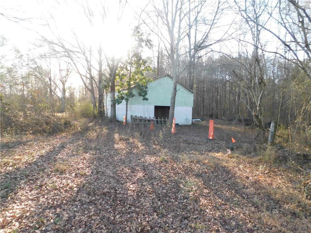 4075 Lawrenceville Rd., Loganville, GA 30052