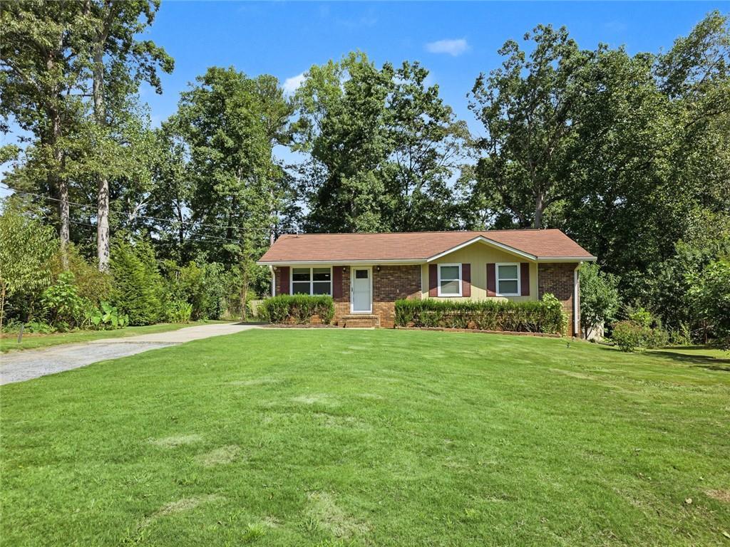 1898 Burfordi Dr., Marietta, GA 30008