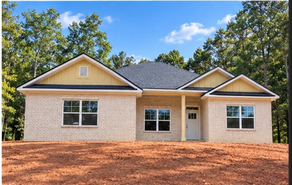 329 Blackberry Ct., Pendergrass, GA 30567