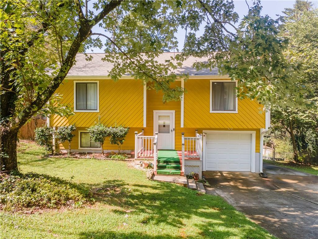 728 Mountain Village Dr., Stone Mountain, GA 30083
