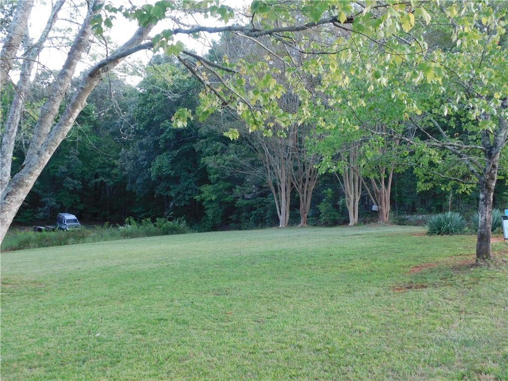 180 Irvin Dr., Dawsonville, GA 30534