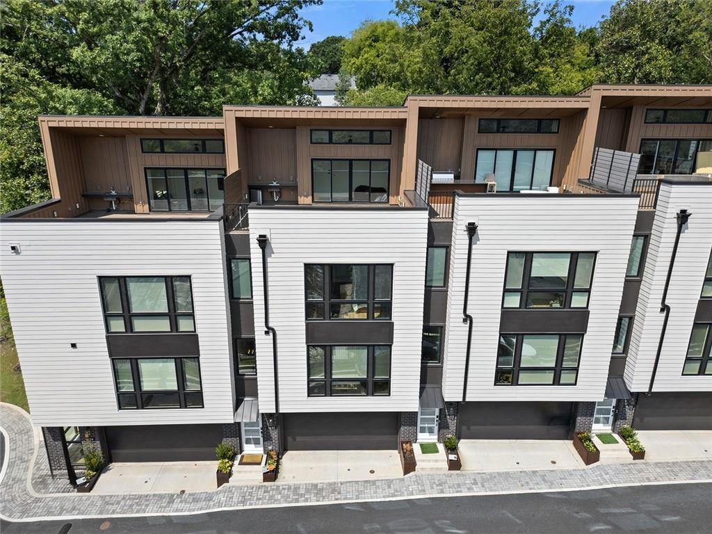1631 Overlook Way, Atlanta, GA 30318