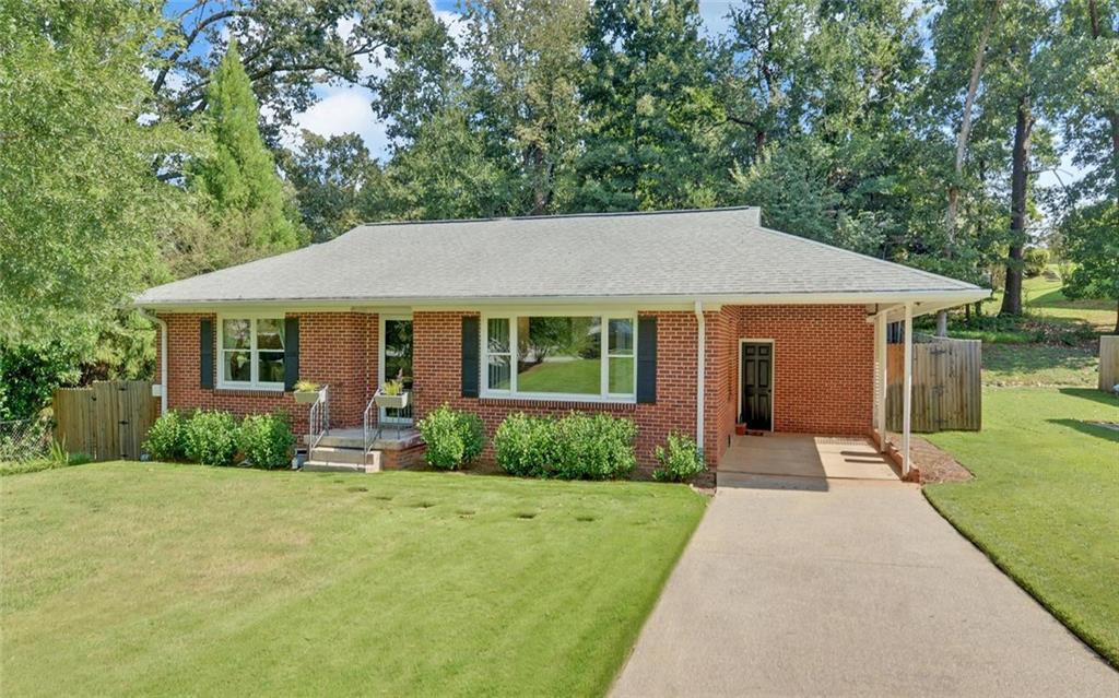 1398 Cumberland Dr., Gainesville, GA 30501