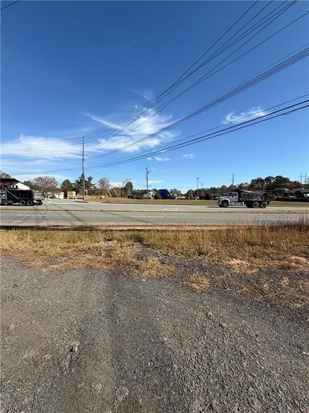 6387 Bells Ferry Rd., Acworth, GA 30102