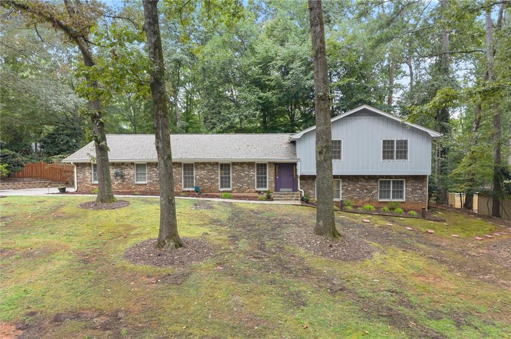 1160 Martin Ridge Rd., Roswell, GA 30076