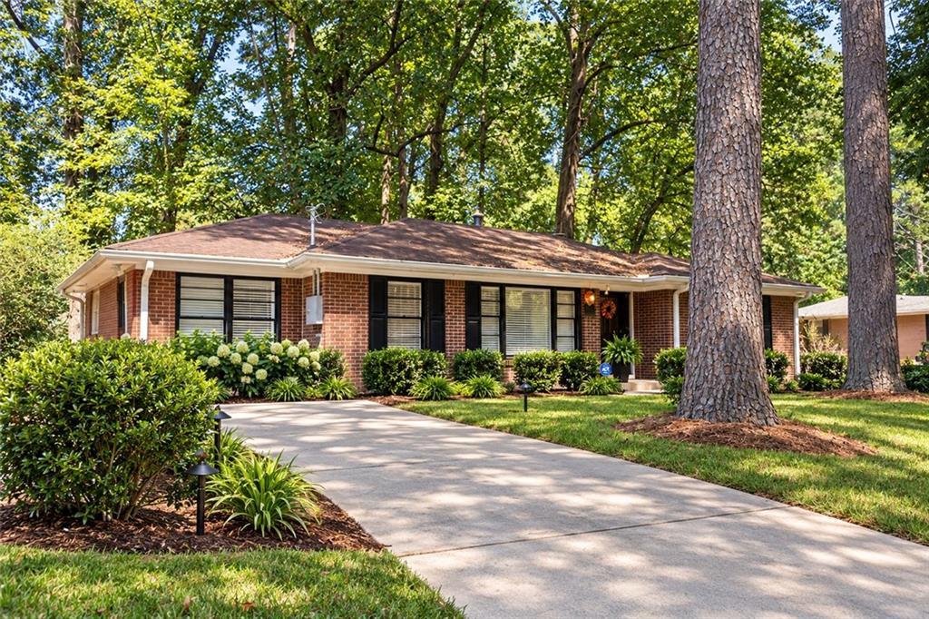 2661 Collier Dr., Atlanta, GA 30318