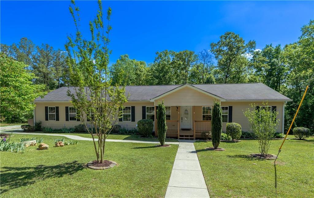 25 Quail Ridge Rd., Taylorsville, GA 30178