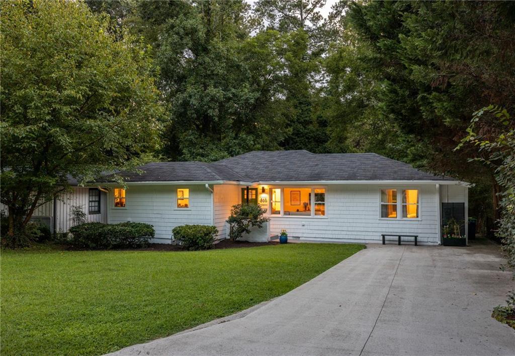 865 Stokeswood Ave., Atlanta, GA 30316