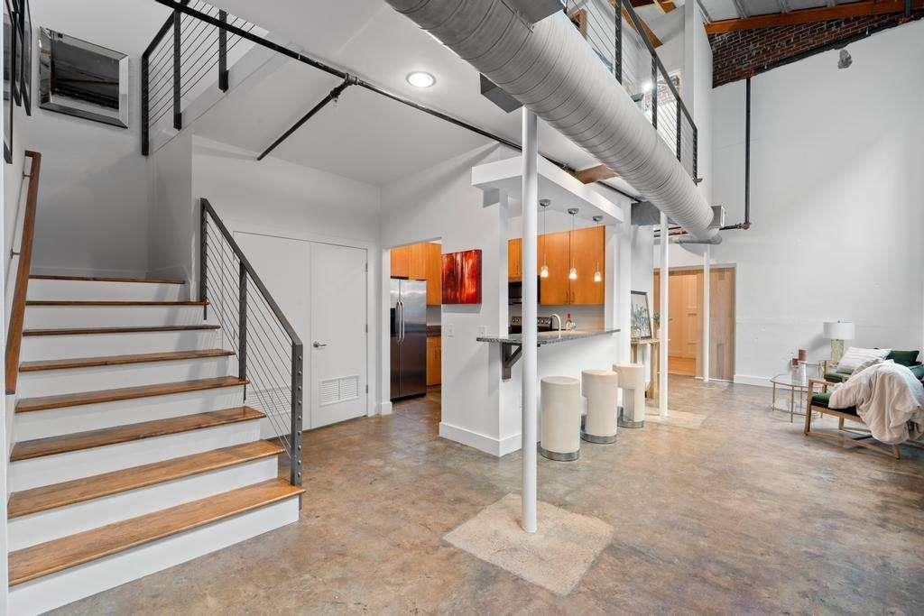 600 College St. #113, Hapeville, GA 30354