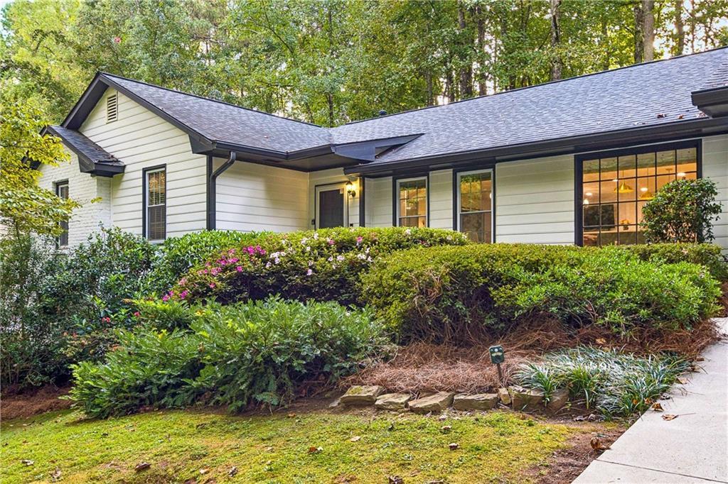 2658 Chimney Springs Dr., Marietta, GA 30062