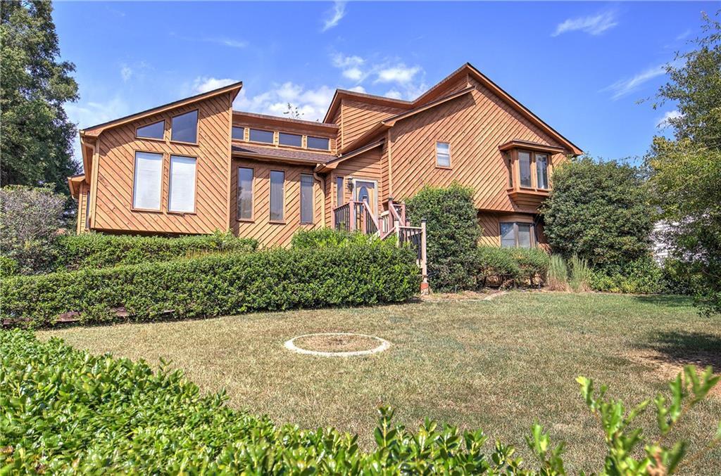 18 Gentry Dr., Cartersville, GA 30120