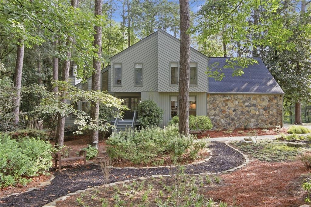 2222 Chimney Springs Dr., Marietta, GA 30062