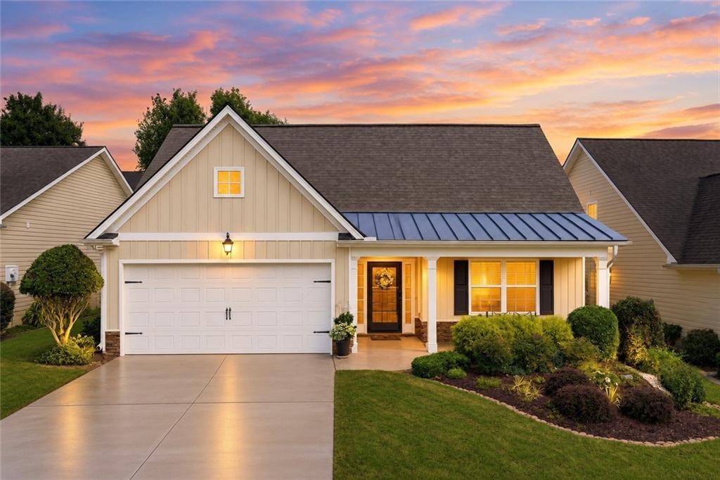 128 Village Dr., Canton, GA 30114