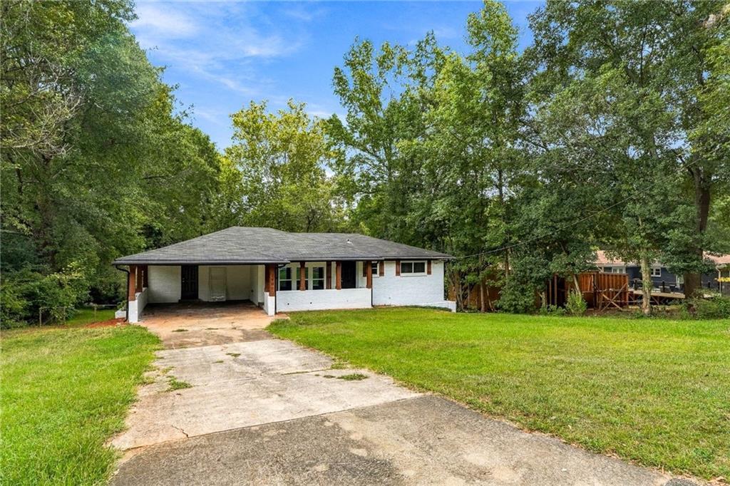 2988 Valley Ridge Dr., Decatur, GA 30032
