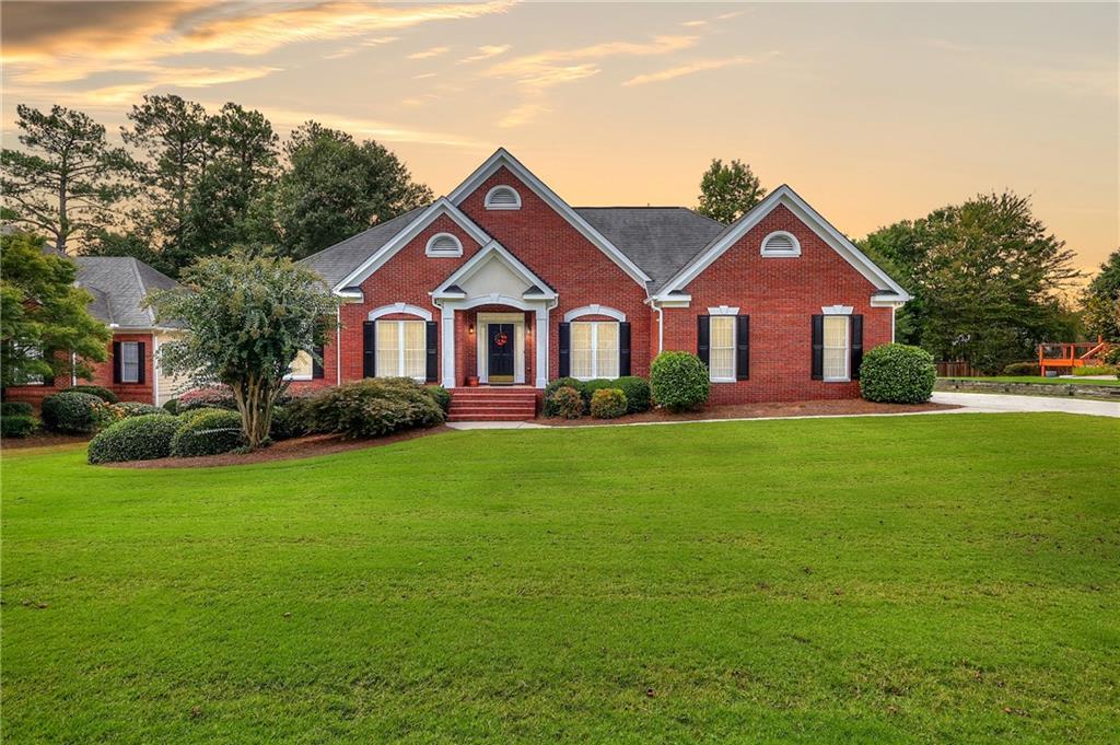 613 Eagle River Ln., Grayson, GA 30017