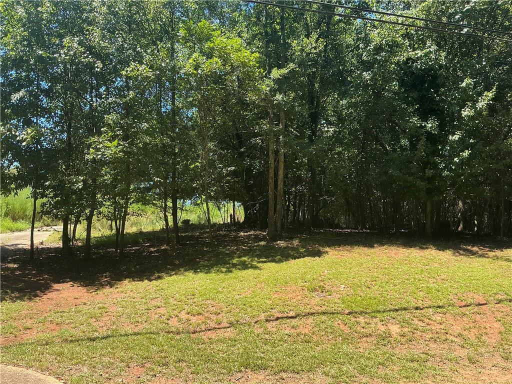 5356 Whitmire Dr., Gainesville, GA 30504