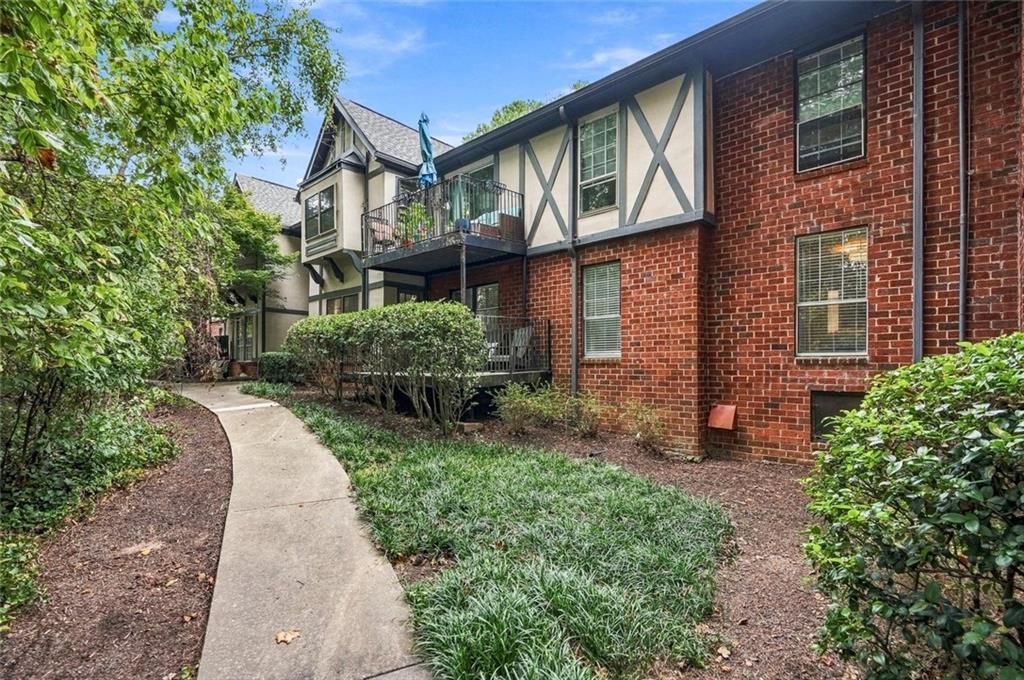 6851 Roswell Rd. #Q-15, Sandy Springs, GA 30328
