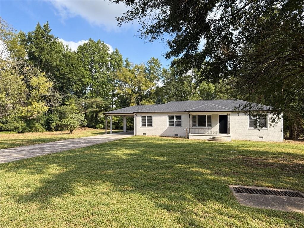 950 Dale Dr., Mableton, GA 30126