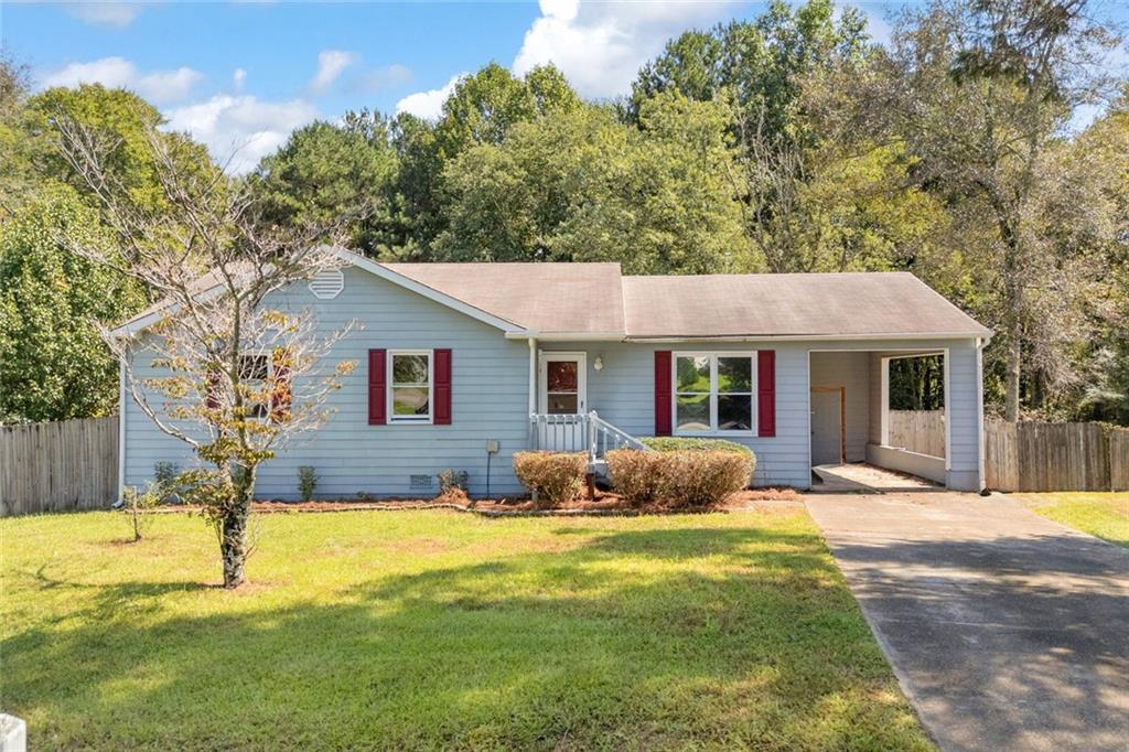 374 Meadow Trace Dr., Auburn, GA 30011