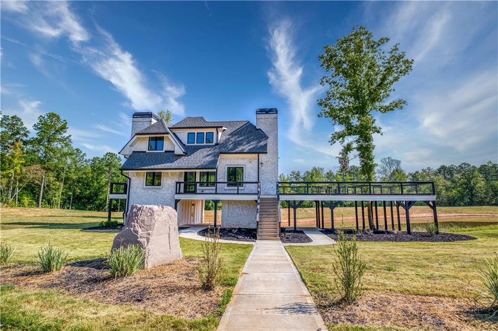 692 Hutchins Wolfskin Rd., Stephens, GA 30667