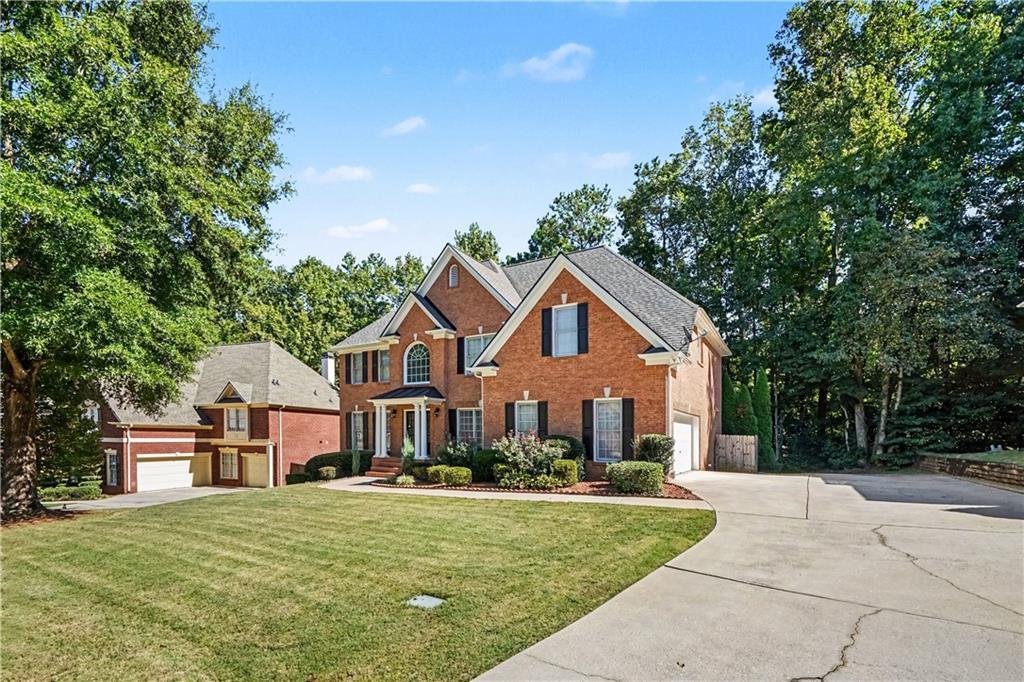 1395 Cresthaven Ln., Lawrenceville, GA 30043