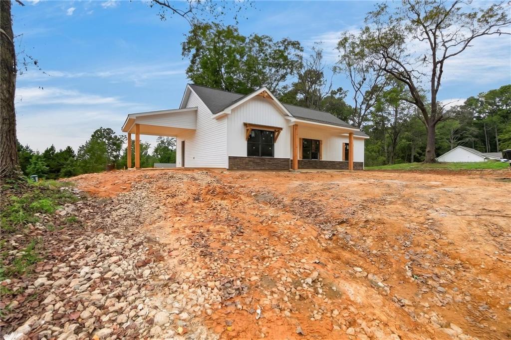 781 Old Brock Rd., Rockmart, GA 30153