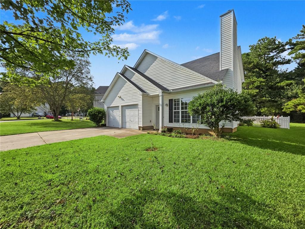 3896 Doe Run Dr., Powder Springs, GA 30127