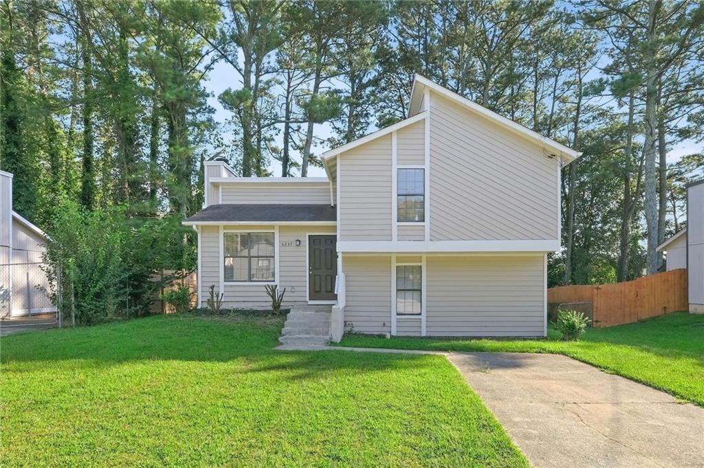 6237 Creekford Dr., Lithonia, GA 30058