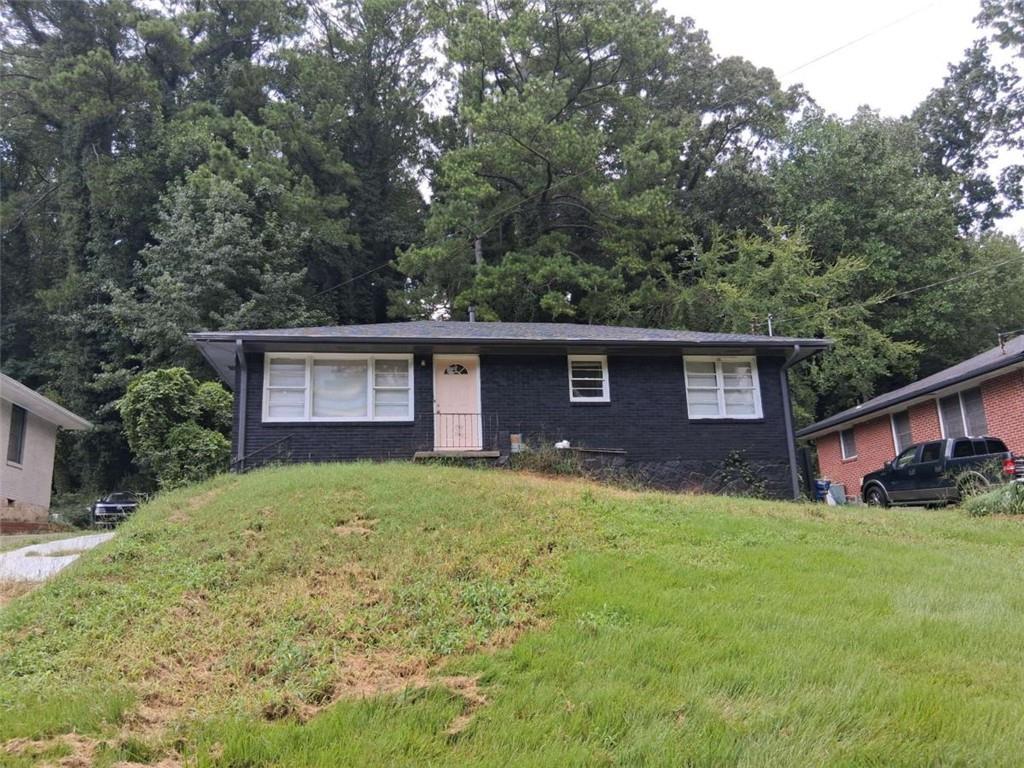 2028 Wells Dr., Atlanta, GA 30311