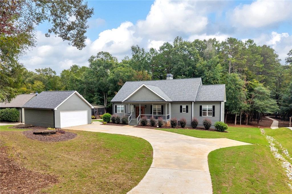 2716 Holcomb Drive, Martin, GA 30557