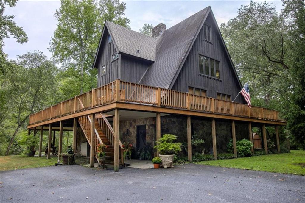 525 Riverside Dr., East Ellijay, GA 30540
